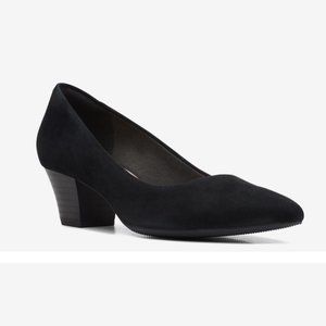 Clarks Teresa Step Pump 7.5M Black Suede Heel Pointed Toe Work Career Shoe Comfy